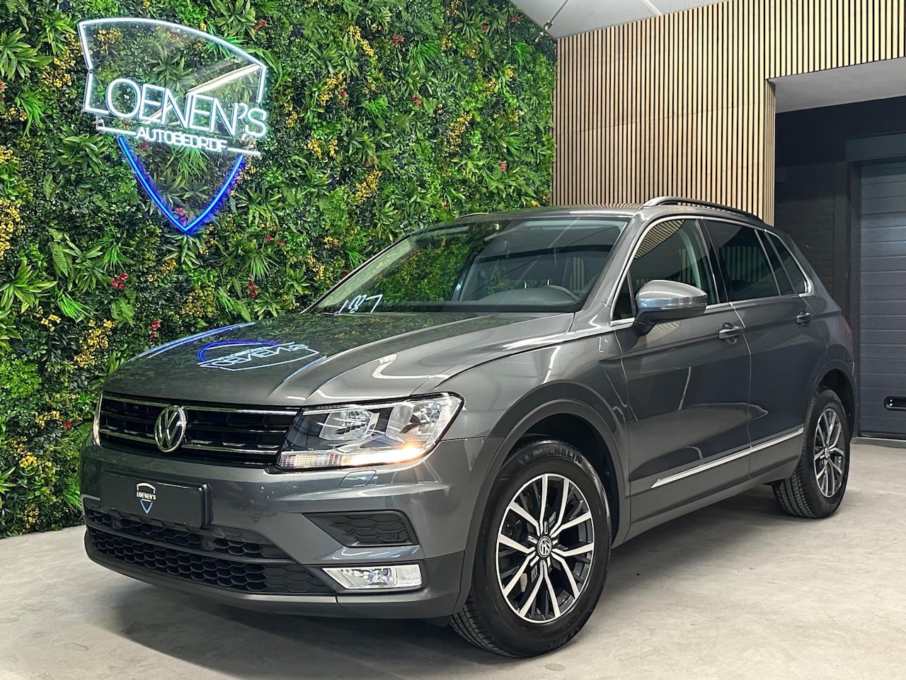 Volkswagen Tiguan - 1.4 TSI 4Motion Highline / Trekhaak / Navigatie / PDC - AutoWereld.nl