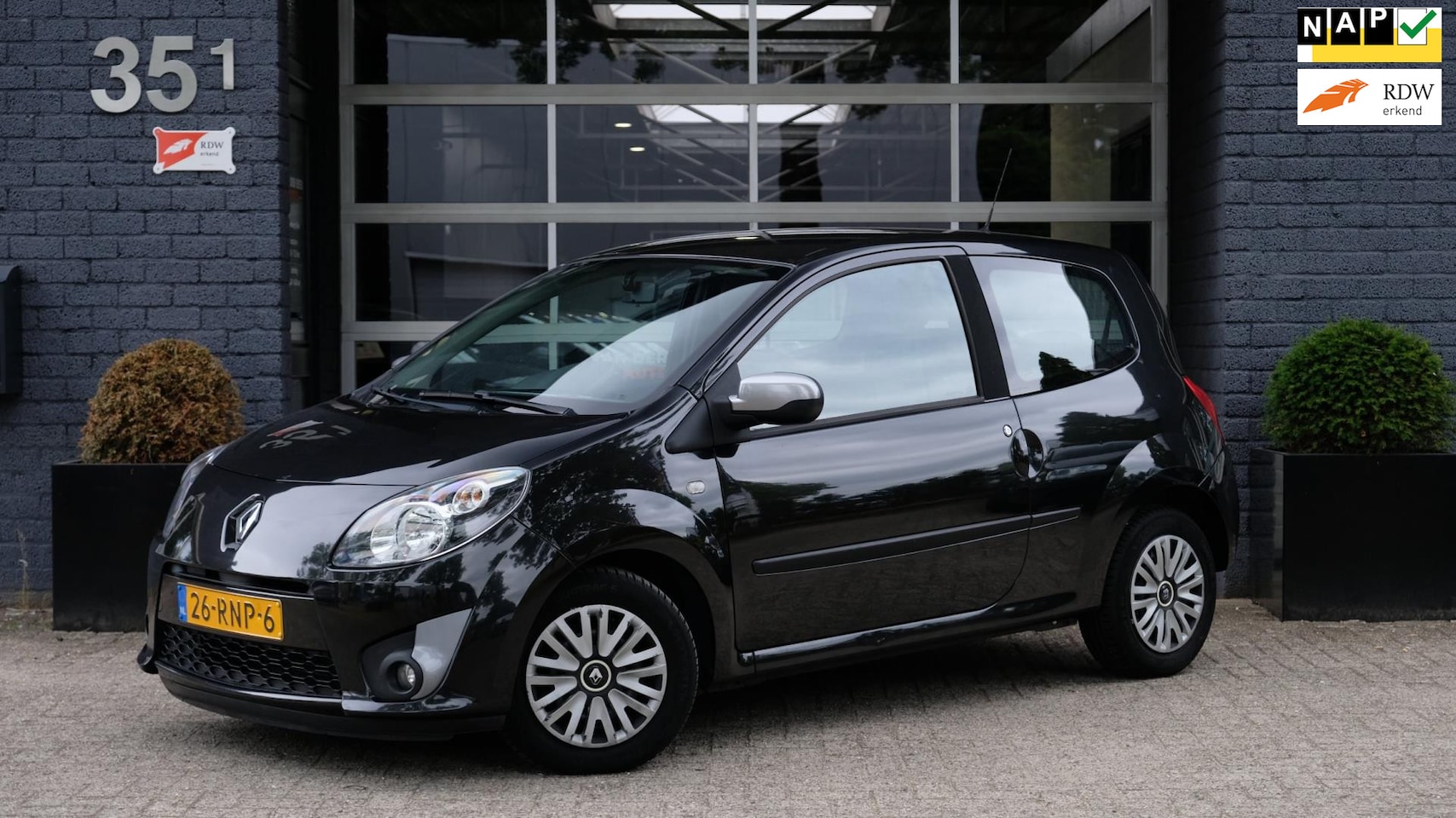 Renault Twingo - 1.2-16V Night & Day Airco | Cruise - AutoWereld.nl