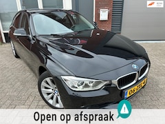 BMW 3-serie - 320i High Executive / Navi / PDC / Clima / LM