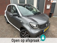 Smart Forfour - 1.0 Essential Edition / Pano / Cruise / NAP / LM