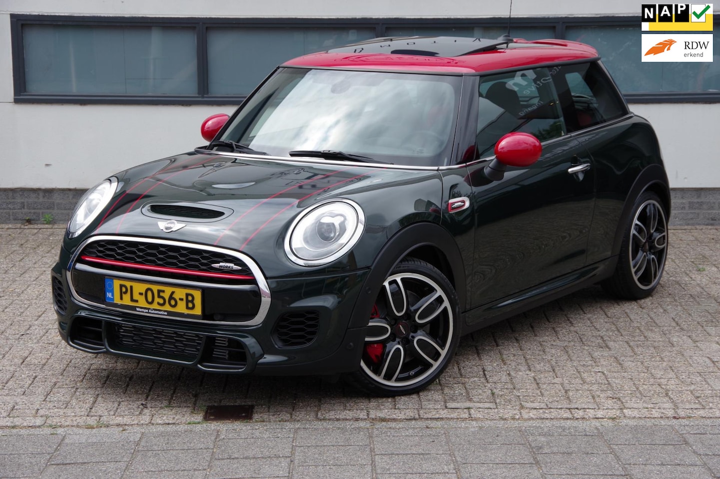 MINI John Cooper Works - 2.0 /Uniek/ NL Auto/ Dealer onderhouden - AutoWereld.nl