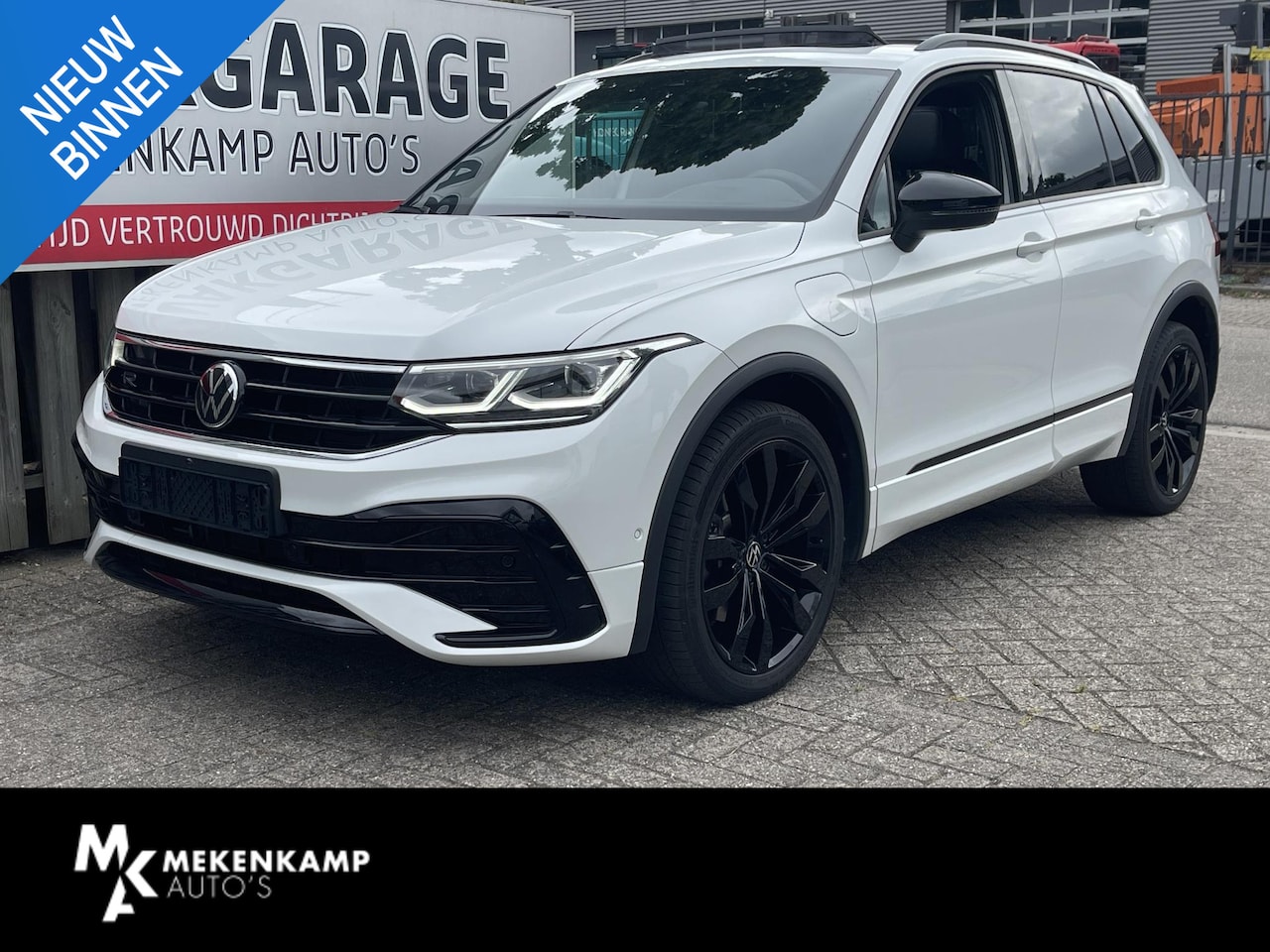 Volkswagen Tiguan - 1.4 TSI eHybrid R-Line Business+ 20"/Panoramadak/Trekhaak/Leder + memory/360 camera/Elektr - AutoWereld.nl