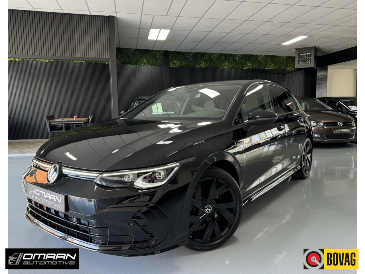 Volkswagen Golf - 1.5 eTSI R-Line DSG 150PK IQ H&K - AutoWereld.nl