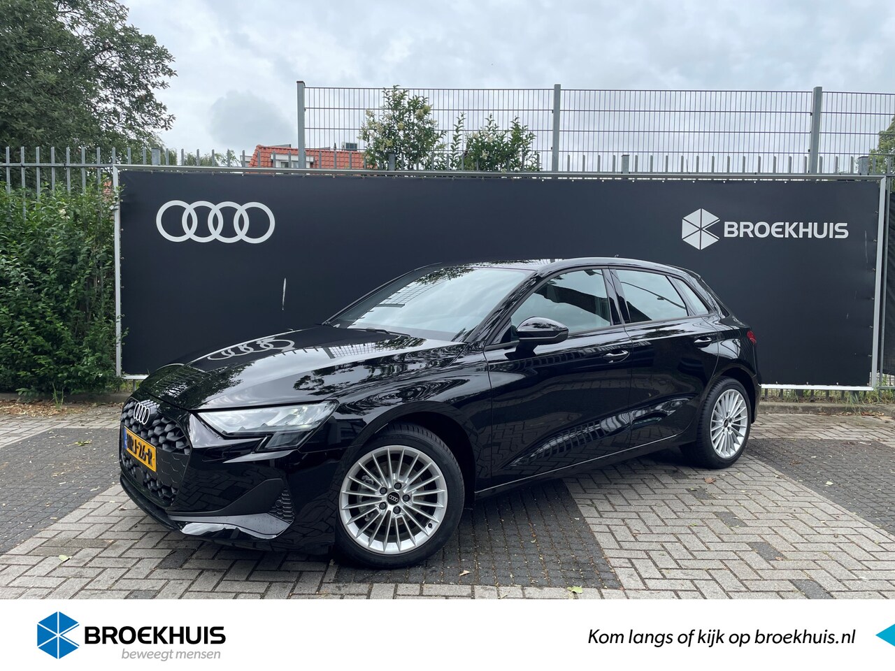 Audi A3 Sportback - 30 TFSI Pro Line/17 inch velgen/Apple carplay/Parkeersensoren voor & achter - AutoWereld.nl