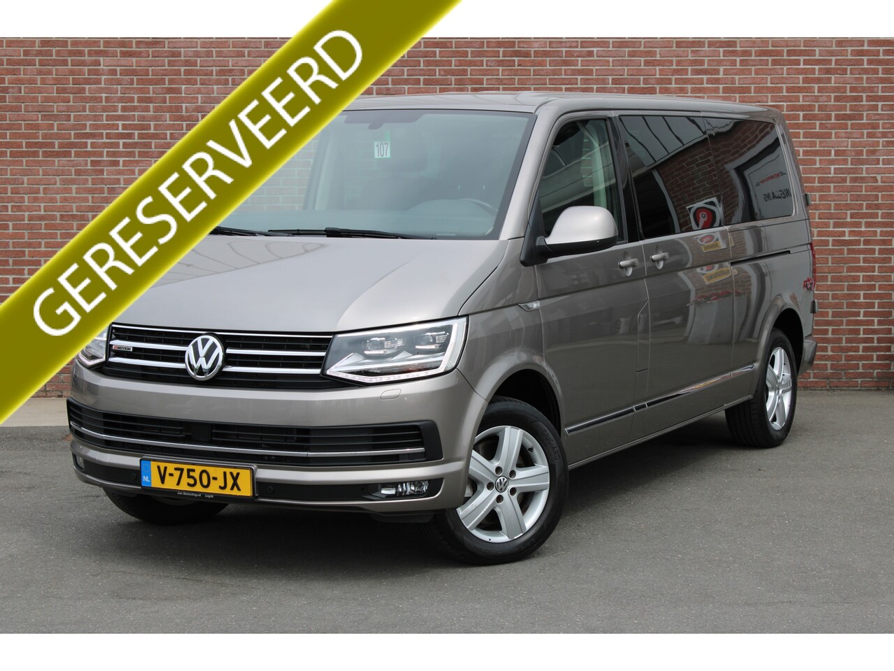 Volkswagen Transporter - 2.0 TDI DSG 204PK L2H1 4Motion Highline |2X ELEK.DEUREN|LED|CLIMATRONIC| - AutoWereld.nl
