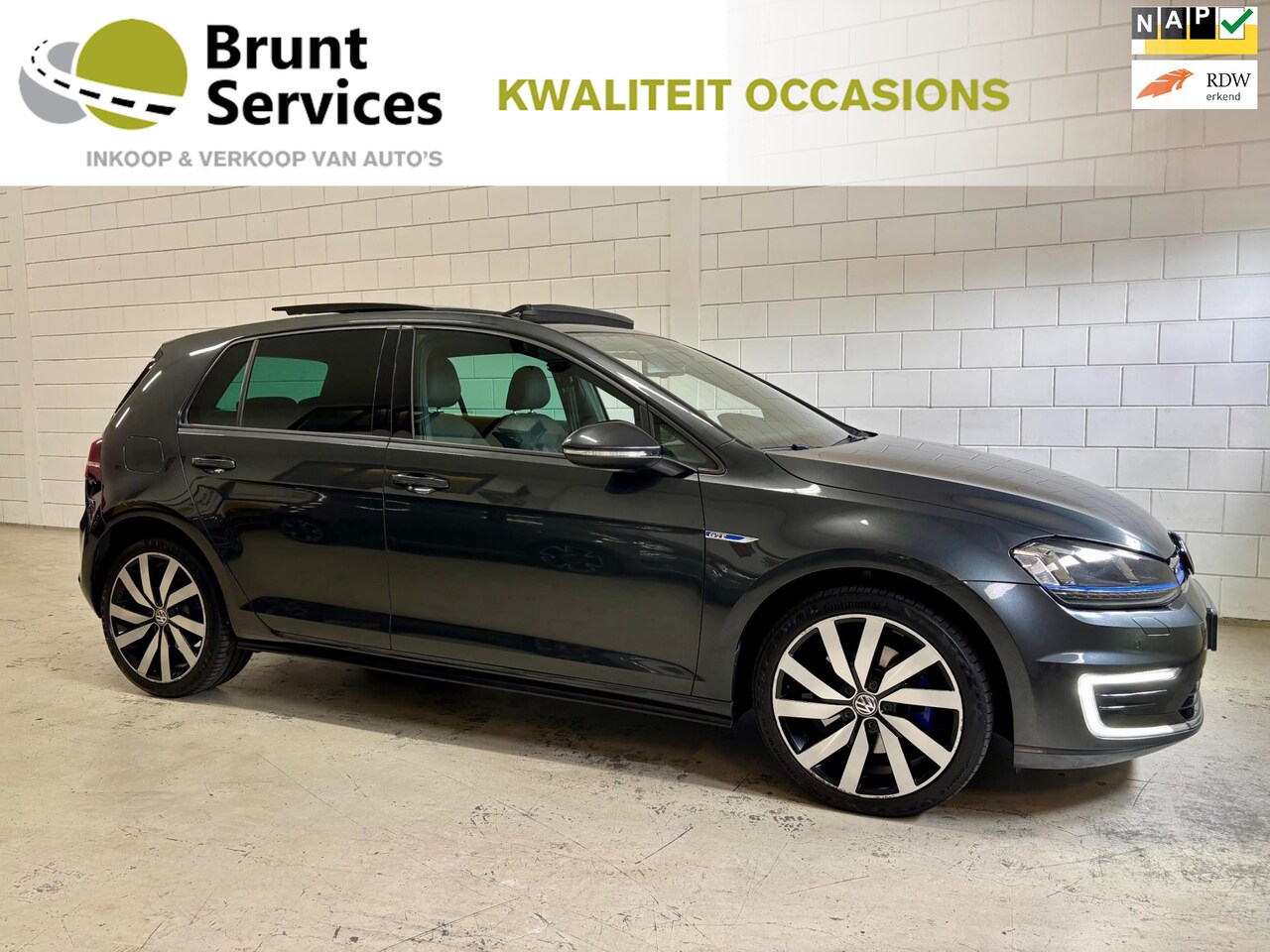 Volkswagen Golf - 1.4 TSI GTE Bj.15|Panodak|Groot Navi|Dealer Onderhouden !! - AutoWereld.nl
