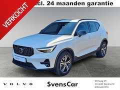 Volvo XC40 - 2.0 B4 Plus Dark | Trekhaak | Stoelverwarming | Harman/Kardon Audio | Parkeercamera |