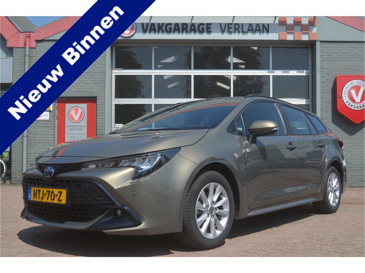 Toyota Corolla Touring Sports - stuurverwarming enz. Hybrid 140 Active - AutoWereld.nl