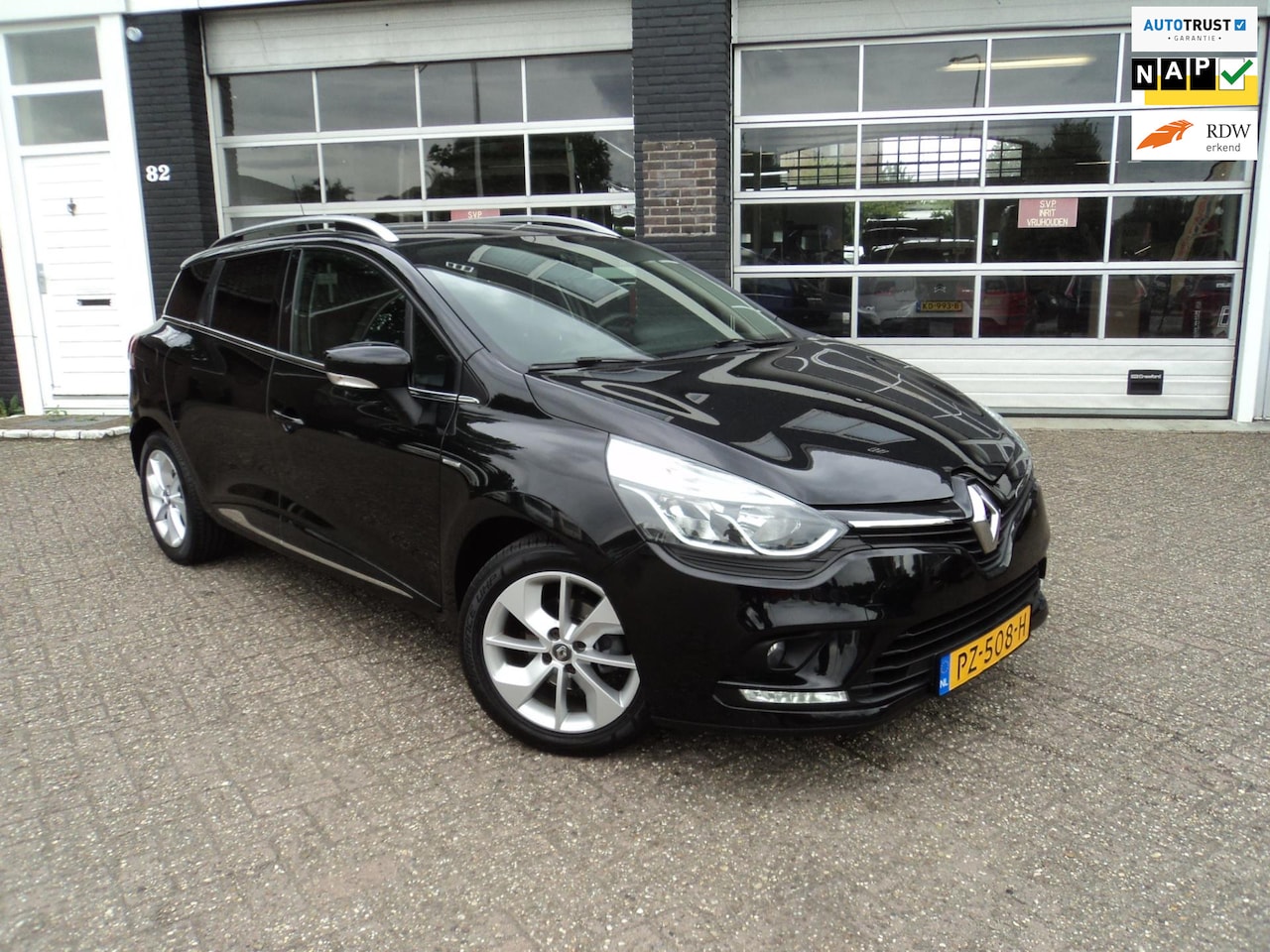 Renault Clio Estate - 0.9 TCe Limited Airco Cruise Navigatie - AutoWereld.nl