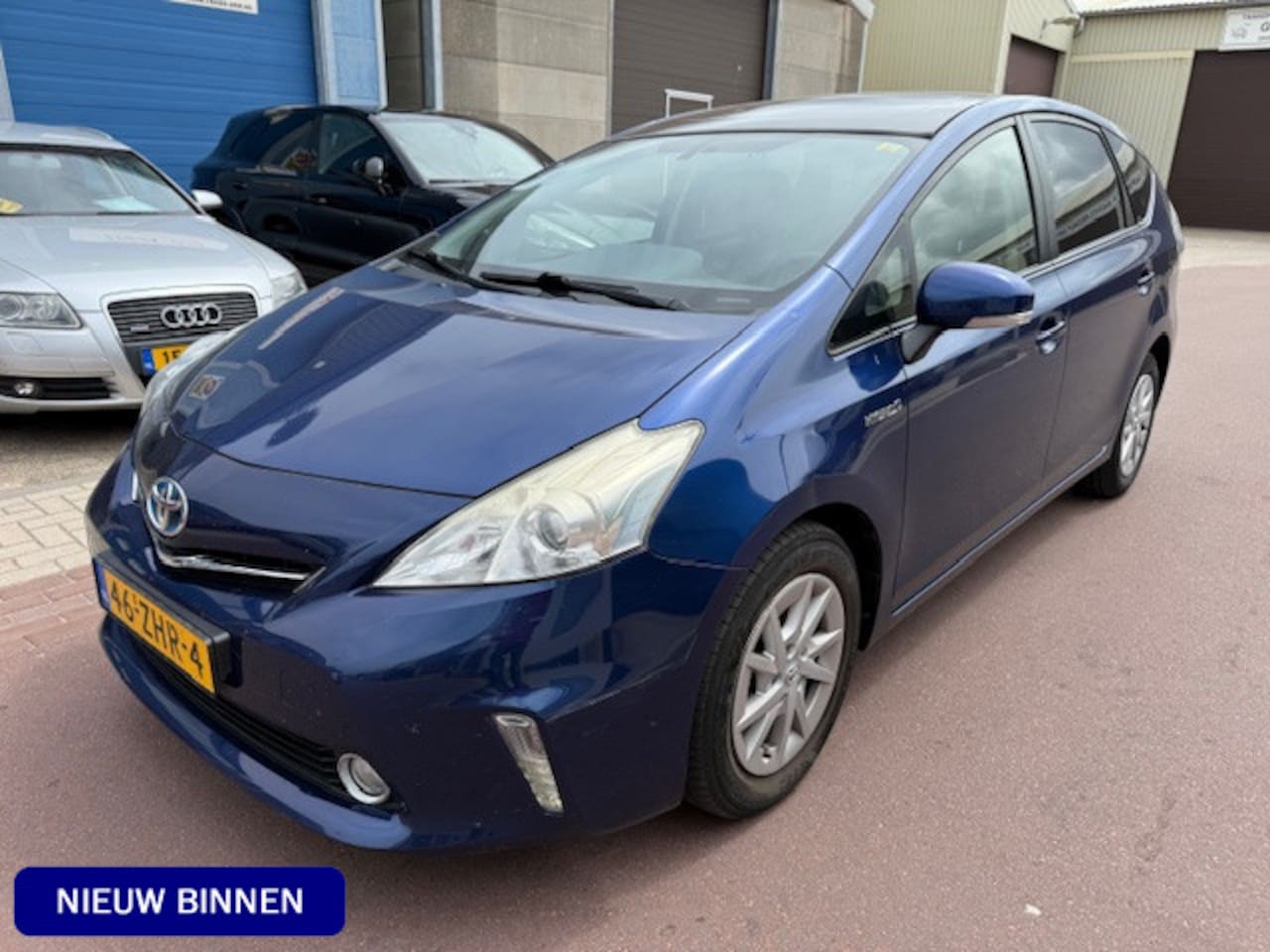 Toyota Prius Wagon - 1.8 Aspiration 7-persoon nov-2012 NAP 231.493km Panoramadak, Navigatie, Trekhaak, Klima, e - AutoWereld.nl