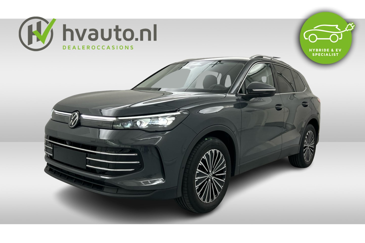 Volkswagen Tiguan - 1.5 eTSI 150PK ELEGANCE DSG7 | Navi | 360 camera | Massage - AutoWereld.nl