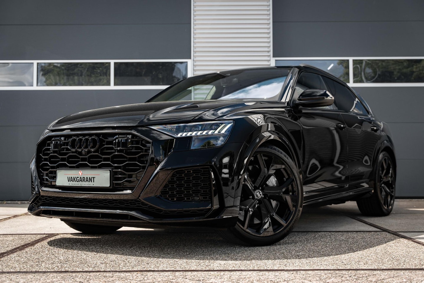Audi Q8 - 4.0 TFSI RS Q8 quattro |Pano |B&O Adv |Keramische |RS Pakket |Alcantara hemel - AutoWereld.nl