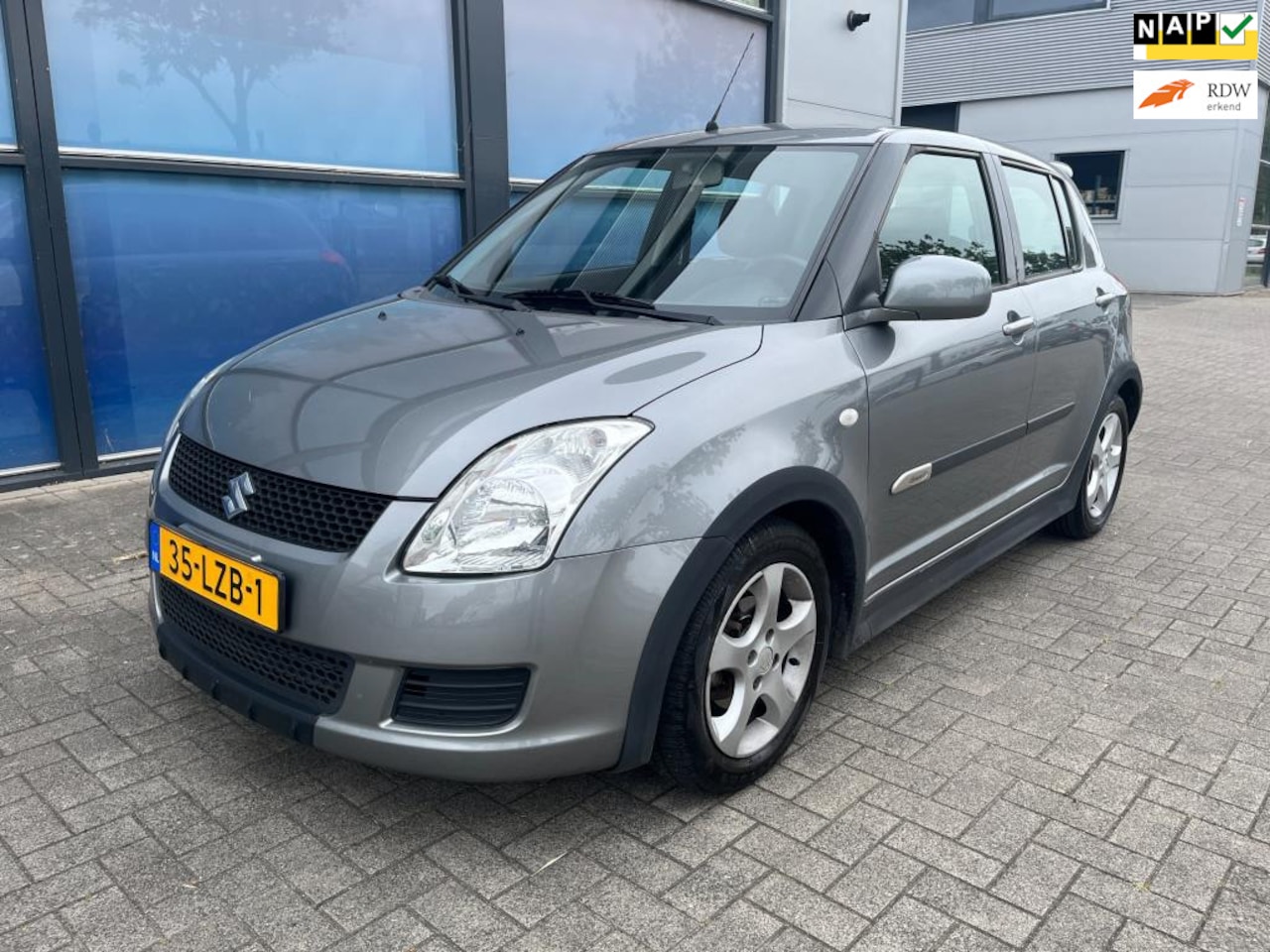 Suzuki Swift - 1.3 Cool 1.3 Cool - AutoWereld.nl