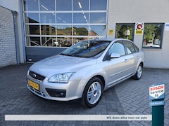 Ford Focus - 1.6 Ti-VCT Ghia Sedan