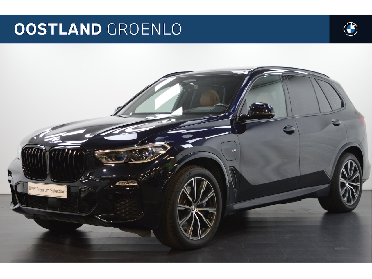 BMW X5 - xDrive45e High Executive M Sport Automaat / Panoramadak / Trekhaak / Sportstoelen / Stoelv - AutoWereld.nl