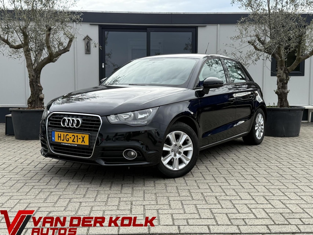 Audi A1 Sportback - 1.2 TFSI Attraction 5 Deurs Airco Lichtmetaal - AutoWereld.nl