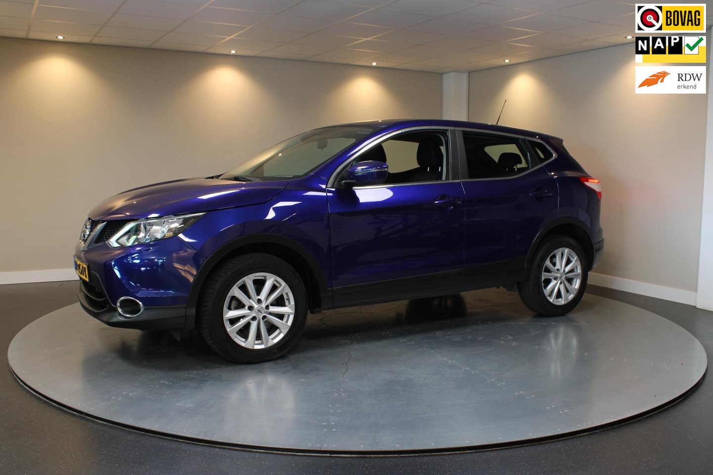 Nissan Qashqai - 1.2 Acenta *Trekhaak* Cruise|Climate control|PDC - AutoWereld.nl