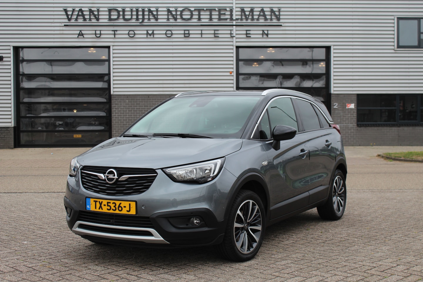 Opel Crossland X - 1.2 Turbo Online Edition / Carplay / Automaat / N.A.P. - AutoWereld.nl