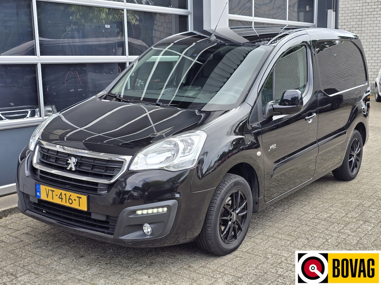 Peugeot Partner - 120 1.6 BlueHDi 75 L1 Première 3 Zits! - AutoWereld.nl
