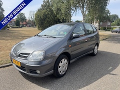 Nissan Almera Tino - 1.8 Acenta IJSKOUDE AIRCO, TREKHAAK, VAKANTIE AUTO