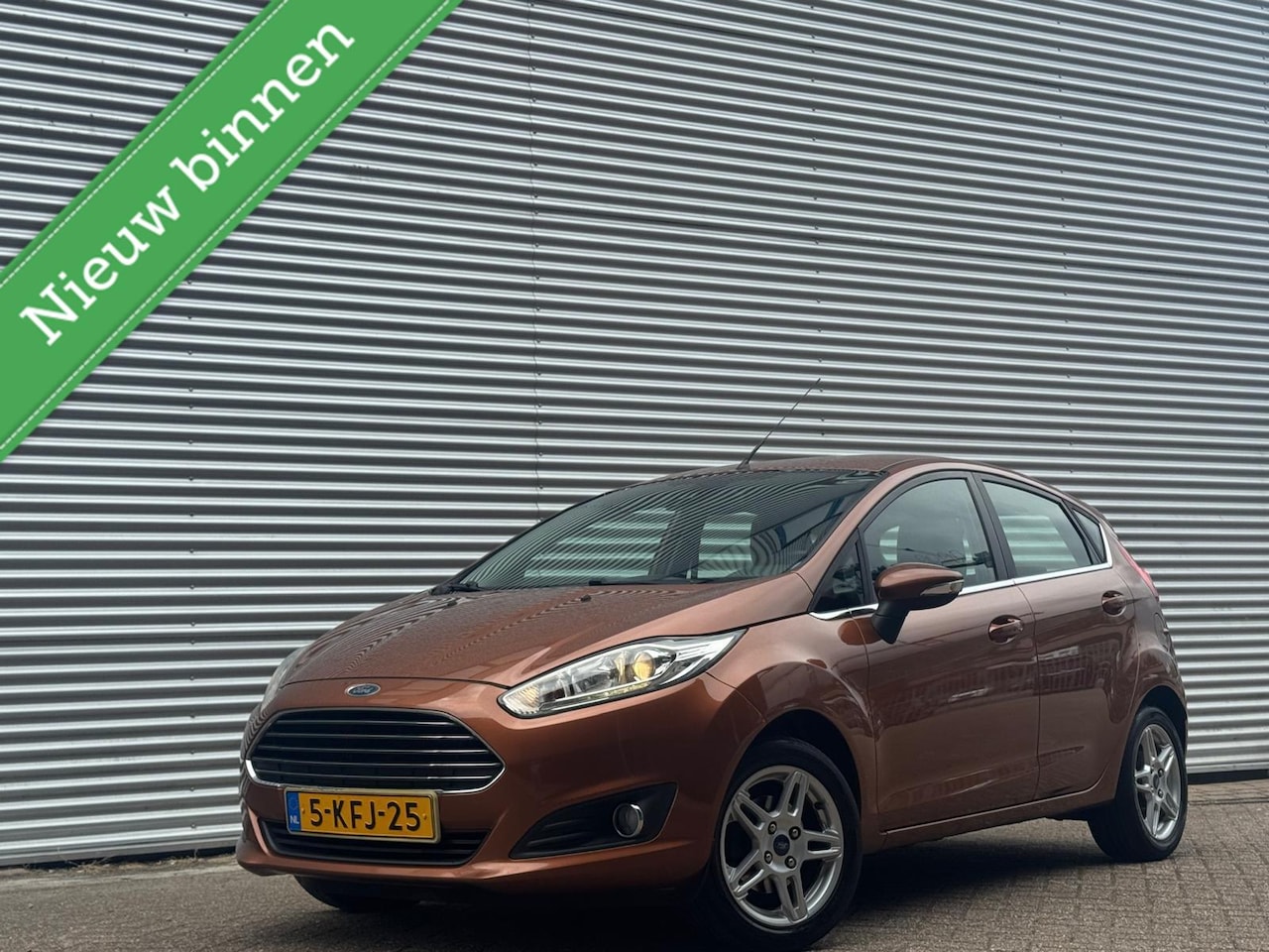 Ford Fiesta - 1.0 EcoBoost Titanium/Trekhaak/AIRCO ECC / CRUISE /Nieuwe DistributieRiem/Xenon koplampen - AutoWereld.nl