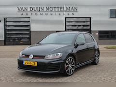 Volkswagen Golf - 2.0 TSI GTI / Panoramadak / Stoelverwarming