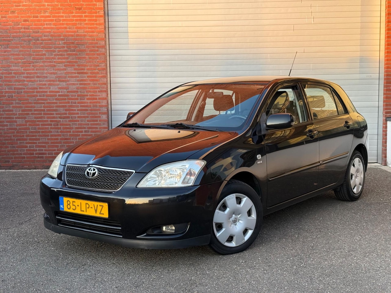 Toyota Corolla - 1.6 VVT-i Linea Sol | AIRCO | NAP | NEW APK - AutoWereld.nl