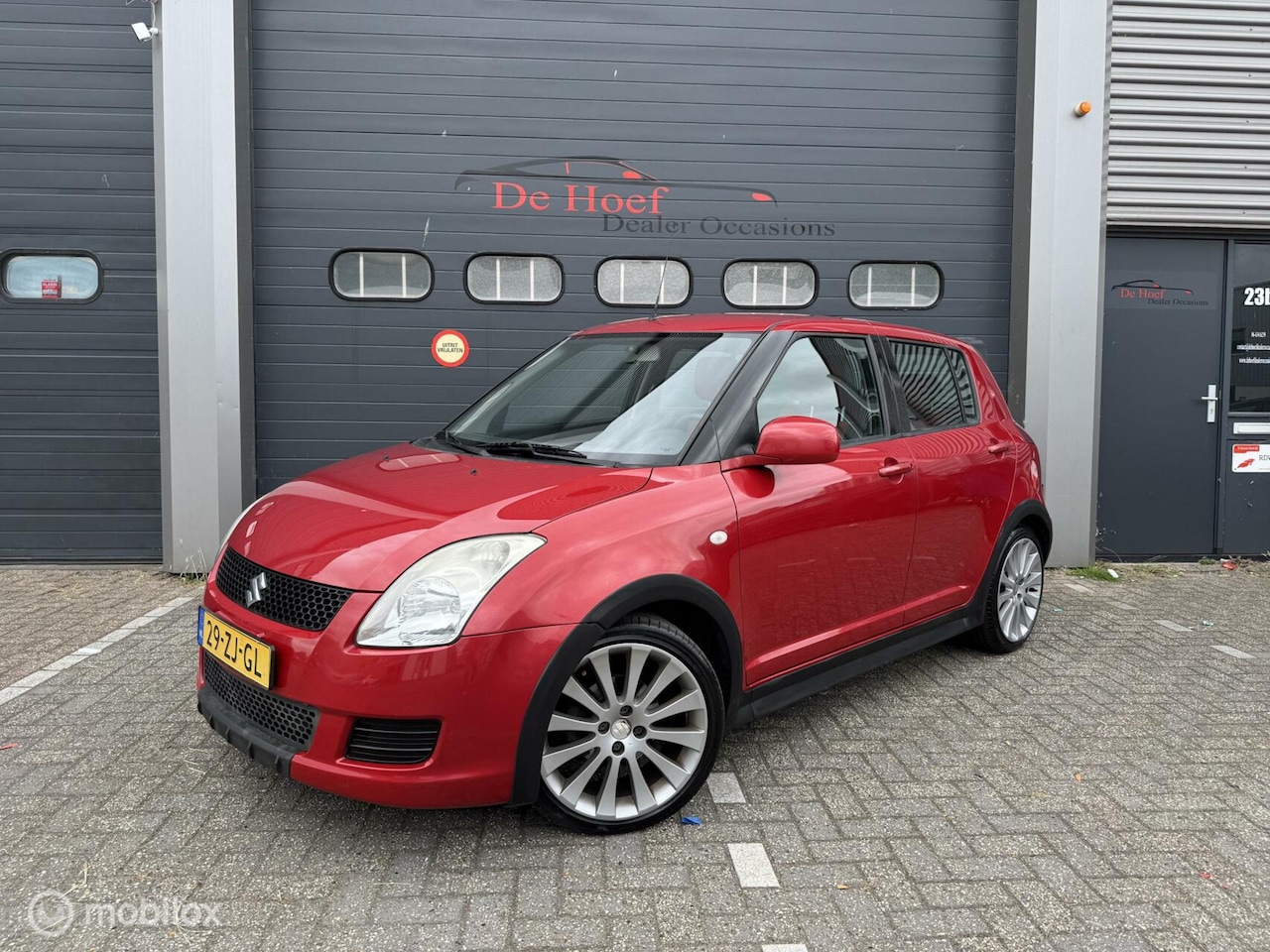 Suzuki Swift - 1.5 Exclusive ✓Airco ✓Leer ✓Nw APK - AutoWereld.nl