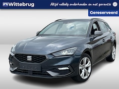 SEAT Leon Sportstourer - 1.4 TSI eHybrid PHEV 204PK FR / Zwenkbare Trekhaak / Stuur + Stoelverwarming / Parkeersens