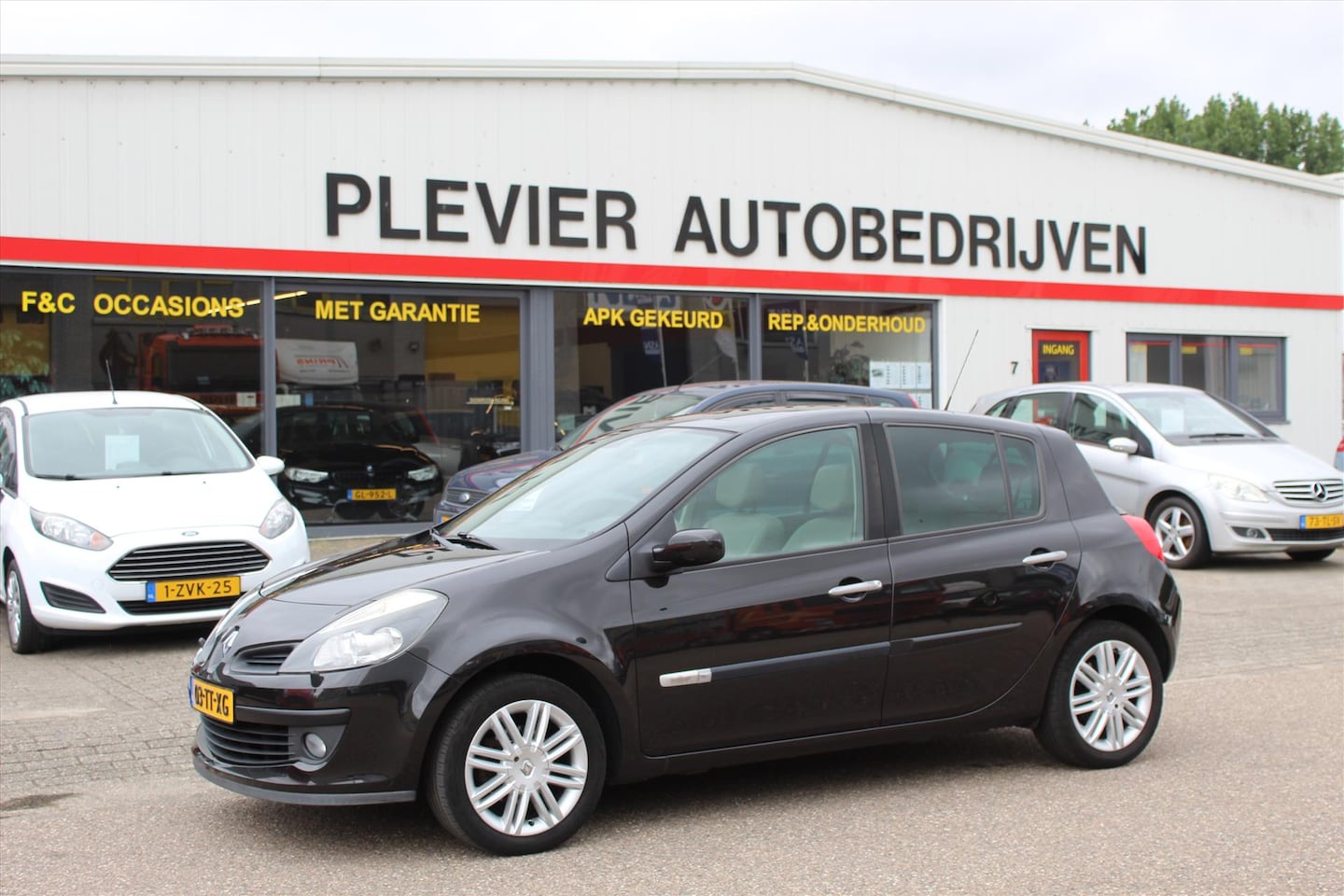 Renault Clio - 1.6 16V 82KW 5-DRS E4 Initiale - AutoWereld.nl