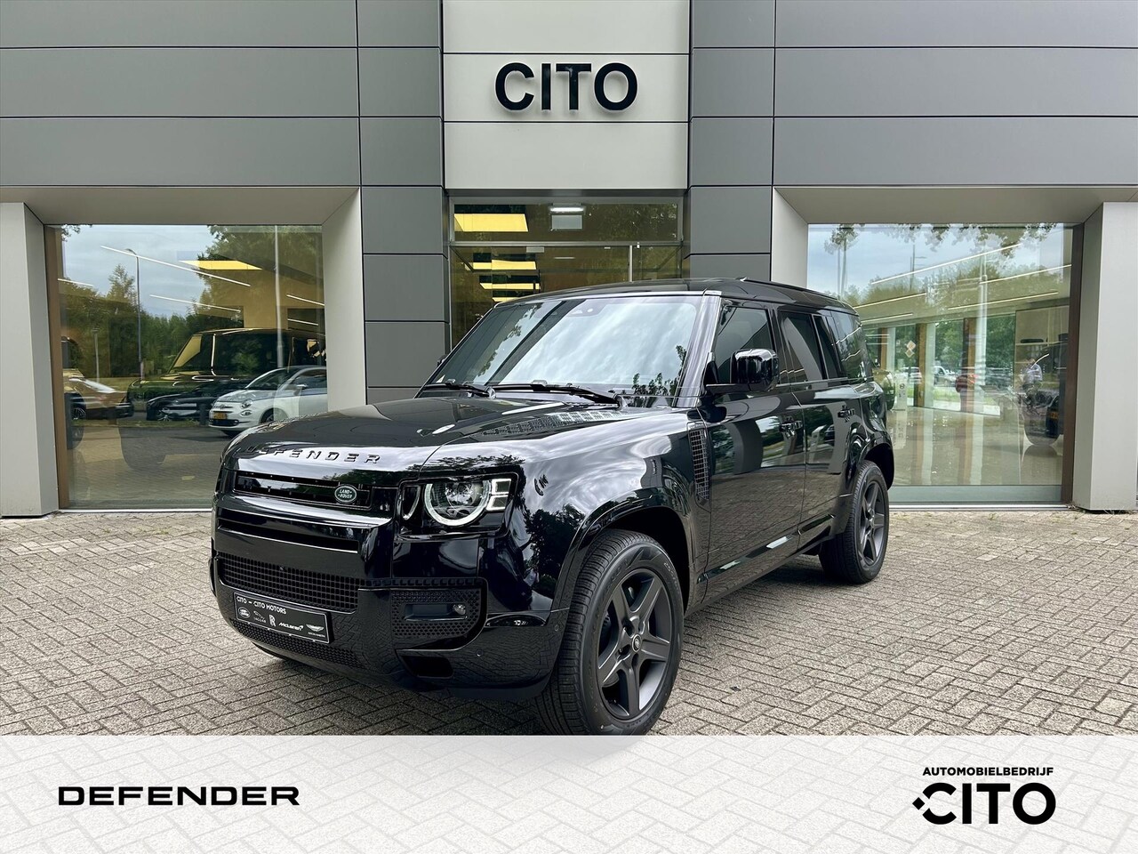 Land Rover Defender - P300e PHEV AWD X-Dynamic SE - AutoWereld.nl