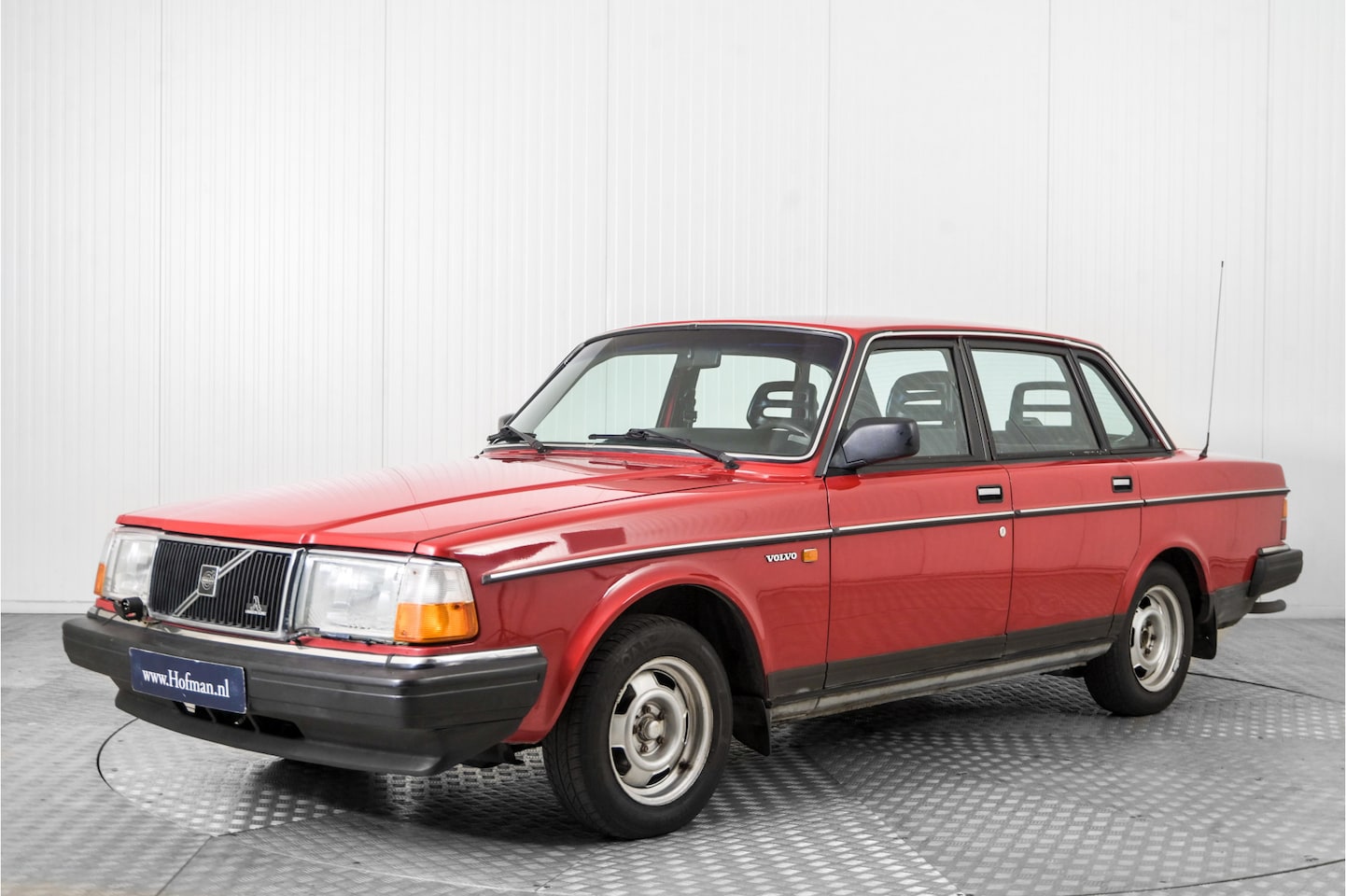 Volvo 240 - B23 injectie - AutoWereld.nl