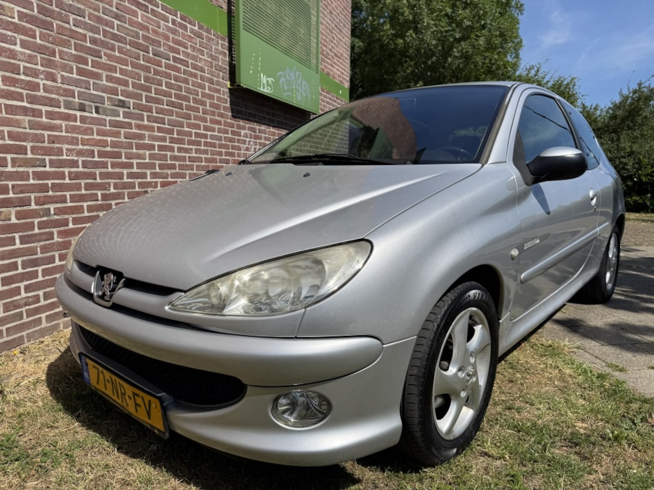 Peugeot 206 - 1.4-16V Quiksilver*2004*Elec-r|Airco|Lmv - AutoWereld.nl