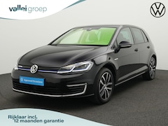 Volkswagen e-Golf - 136 pk E-DITION | Leder | Wamtepomp | Virtual Cockpit | Navigatie Discover Pro | Achteruit