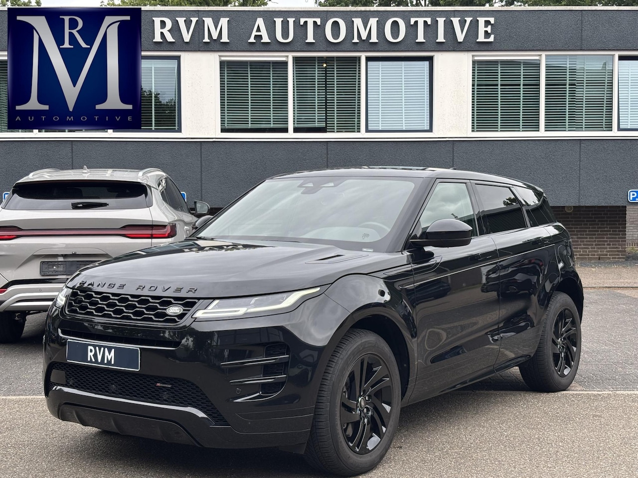 Land Rover Range Rover Evoque - 1.5 P300e AWD R-Dynamic S CAMERA | ELEK. STOEL | RIJKLAAR INCL. 12 MND. BOVAGGARANTIE - AutoWereld.nl