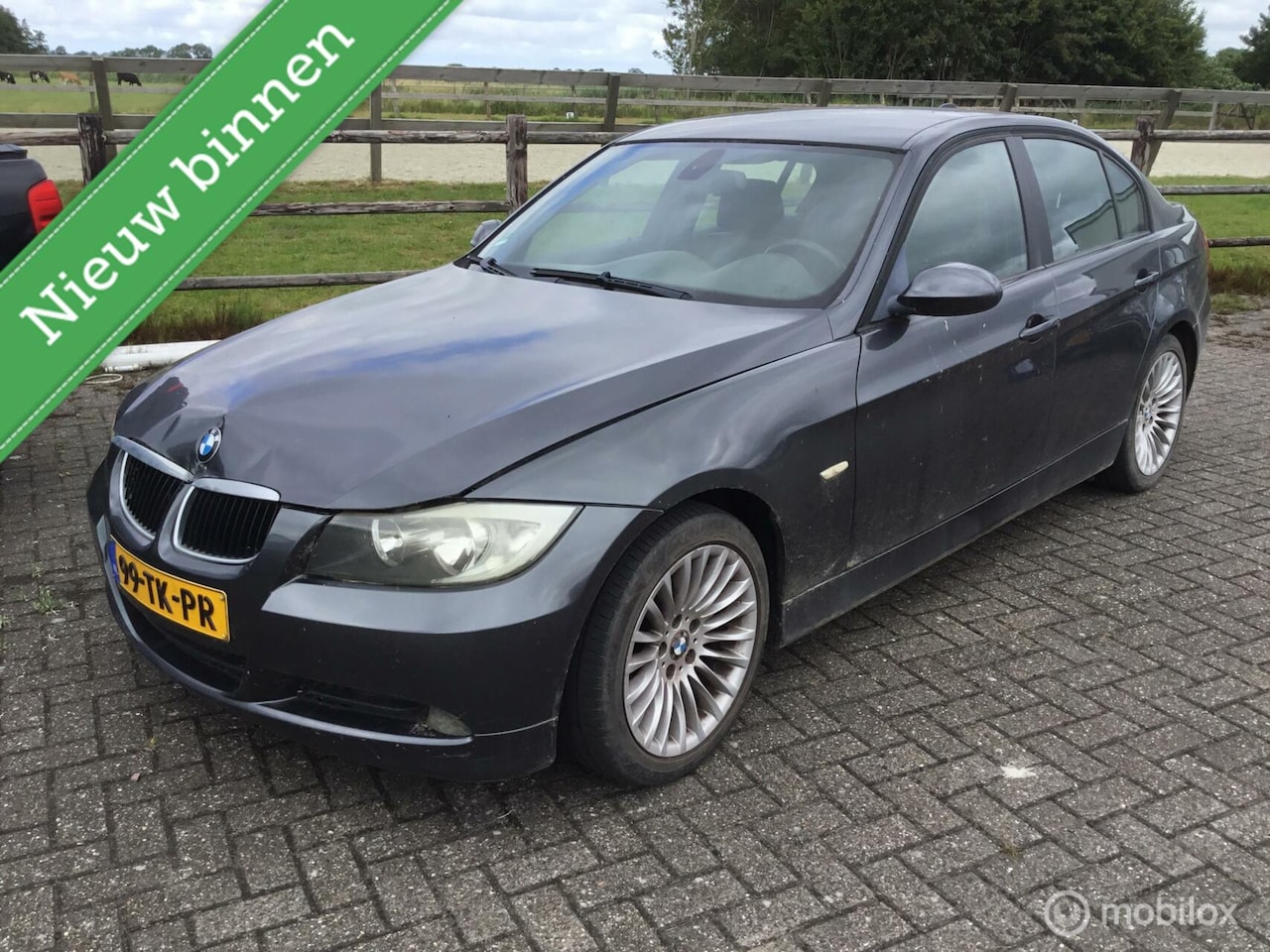 BMW 3-serie - 320i Graphite - schade - motor is 100% ZO MEE !! - AutoWereld.nl