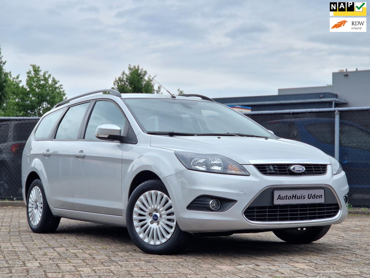 Ford Focus Wagon - 1.8 Titanium Flexi Fuel Camera,Navi,Trekhaak - AutoWereld.nl