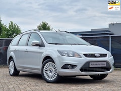 Ford Focus Wagon - 1.8 Titanium Flexi Fuel Camera, Navi, Trekhaak