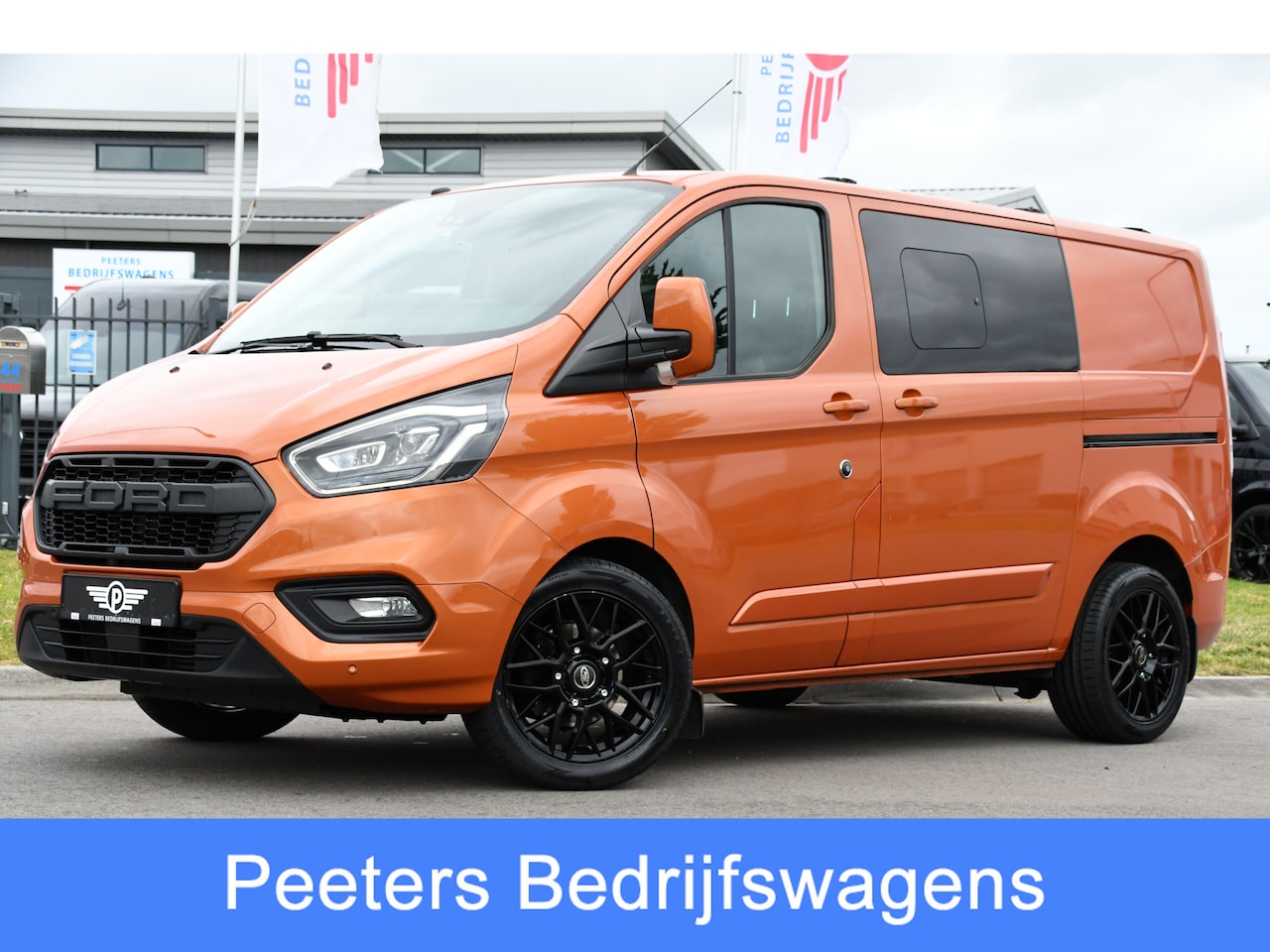 Ford Transit Custom - 300 2.0 TDCI L1H1 Limited DC Raptor Edition Cruise, Camera, Carplay, 2 x Schuifdeur, Stoel - AutoWereld.nl