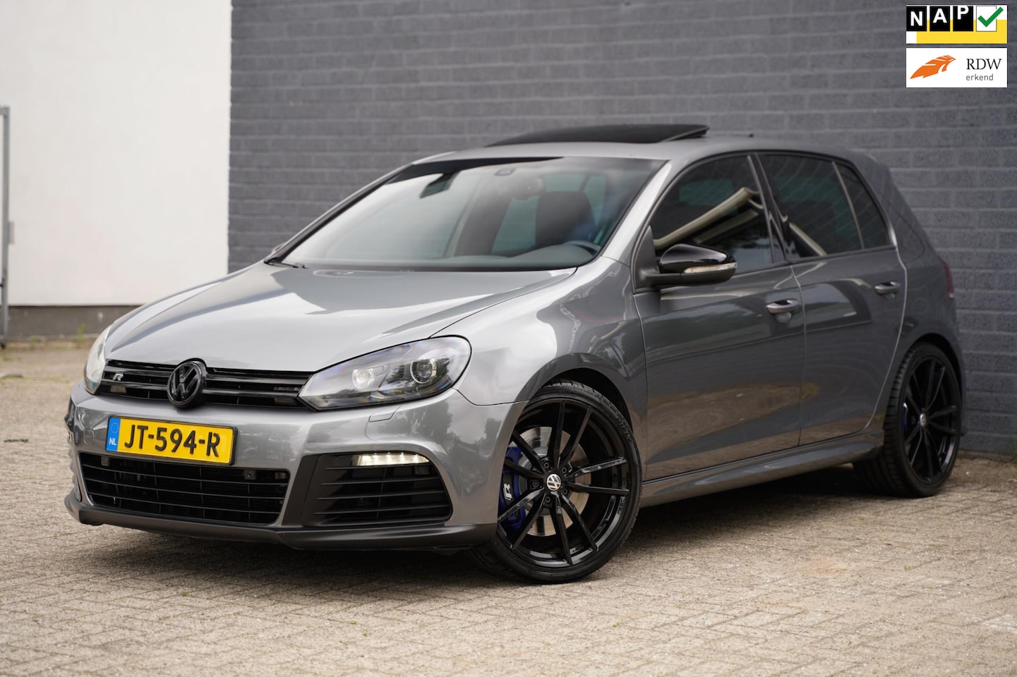 Volkswagen Golf - 2.0 R 4-Motion 270pk DSG Vol opties! R20 NAP - AutoWereld.nl