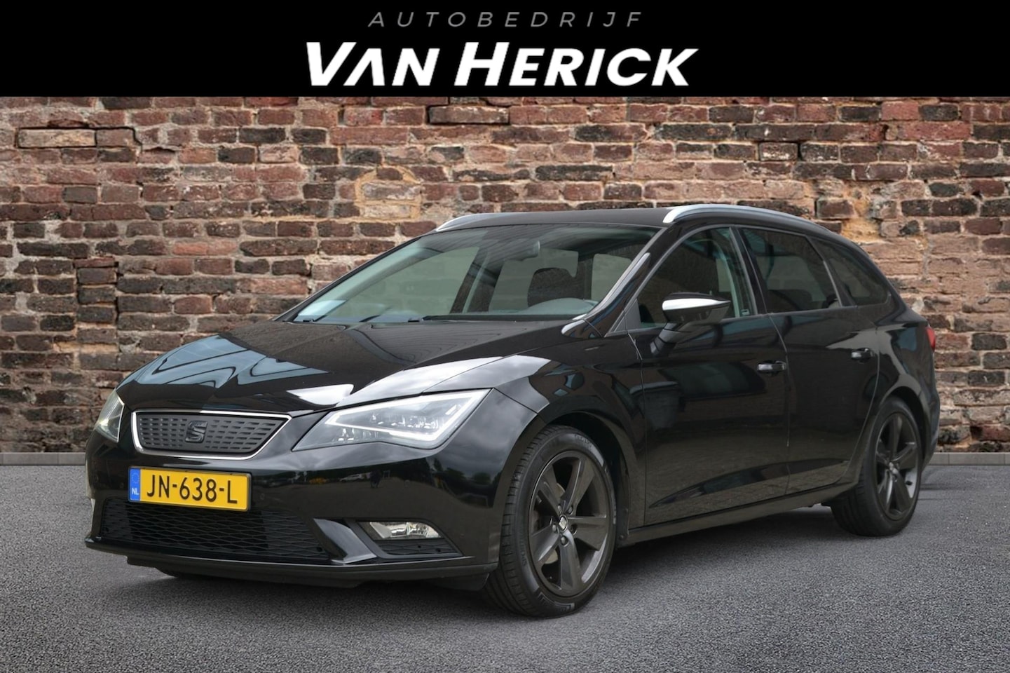 SEAT Leon ST - 1.0 EcoTSI Style Connect 116PK | Apple-Carplay | Cruise | Trekhaak - AutoWereld.nl