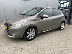 Peugeot 208 - 1.2 Style Trekhaak | Apple Carplay | Navi | Blue tooth