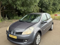 Renault Clio - 1.2-16V 2009 5-deurs APPLE CARPLAY AIRCO NETJES