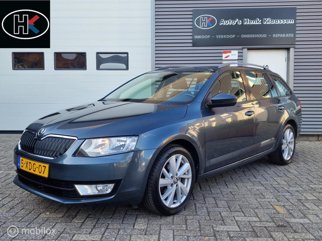 Skoda Octavia Combi - 1.2TSi 105pk H6 Gr.tech Ambition B.line - AutoWereld.nl