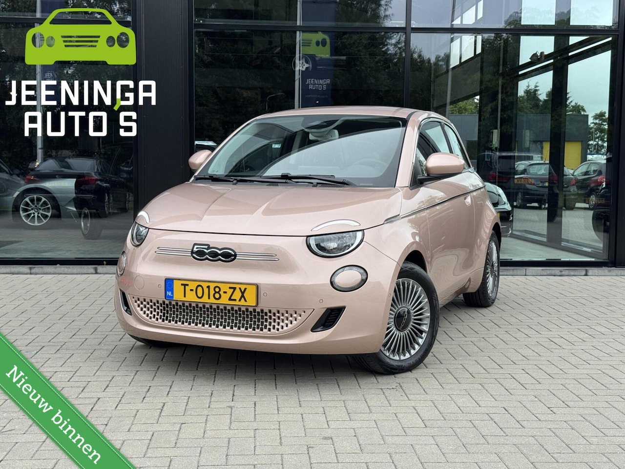 Fiat 500 - 3+1 42 kWh | Bijna nieuw | - AutoWereld.nl