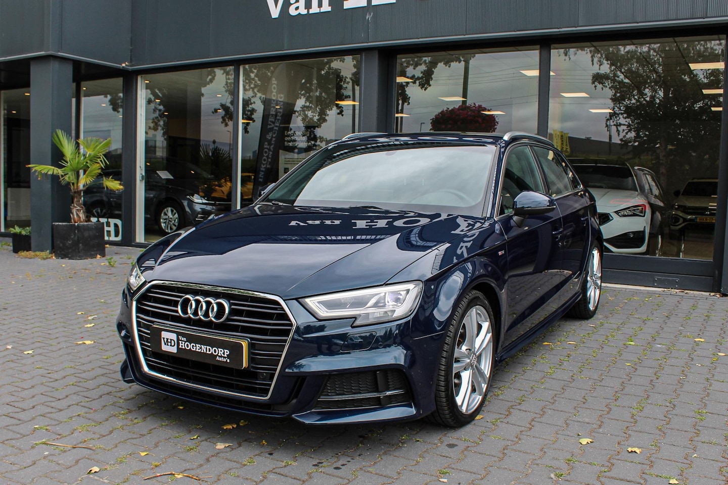 Audi A3 Sportback - 35 TFSI S-LINE NAVI VIRTUAL LED XENON S-TRONIC - AutoWereld.nl