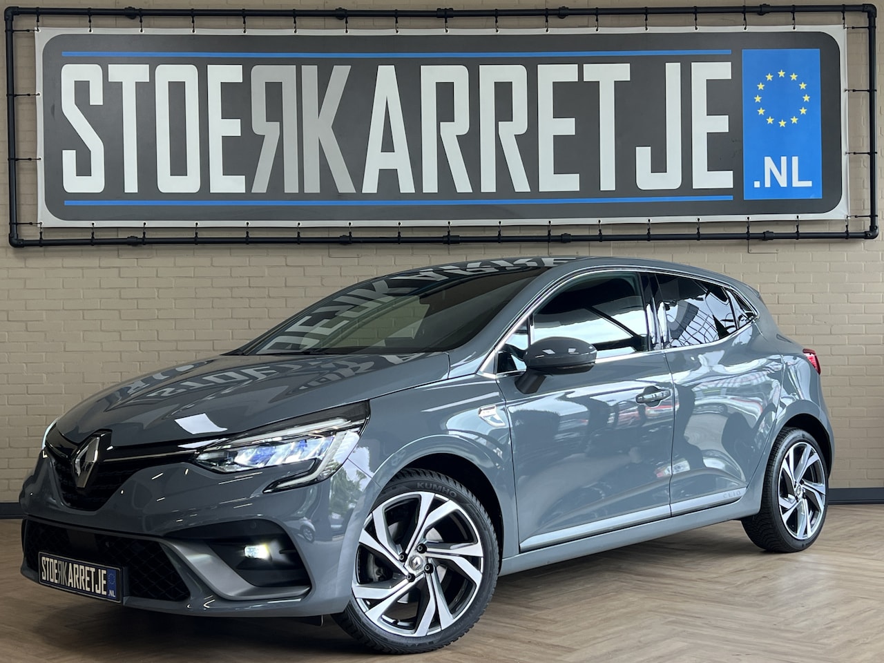 Renault Clio - 1.3 TCe 130pk AUT R.S. Line | Groot Navi | 17 inch | Camera | Led | Pdc | 100% Dealer onde - AutoWereld.nl