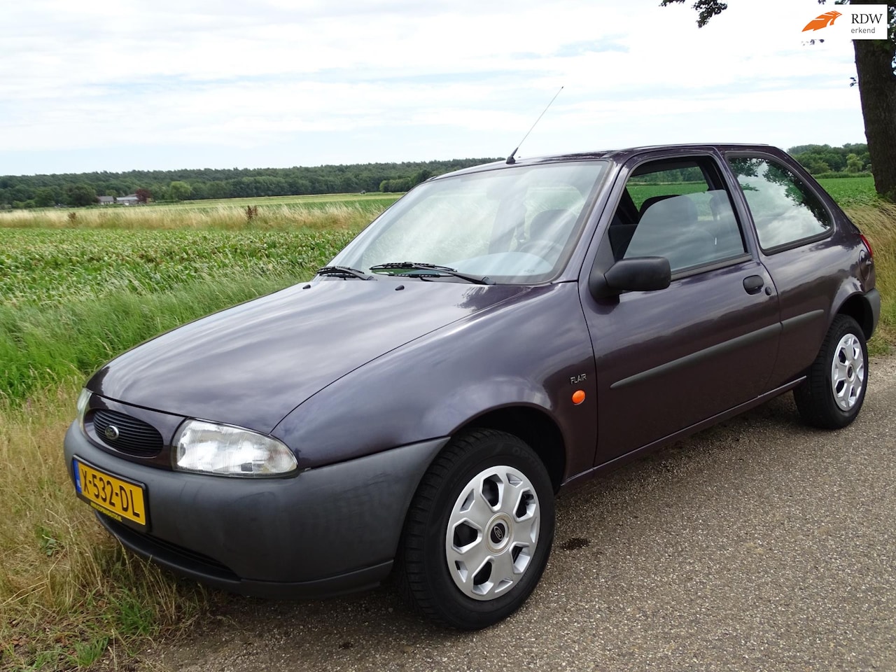 Ford Fiesta - 1.3-16V automaat - AutoWereld.nl