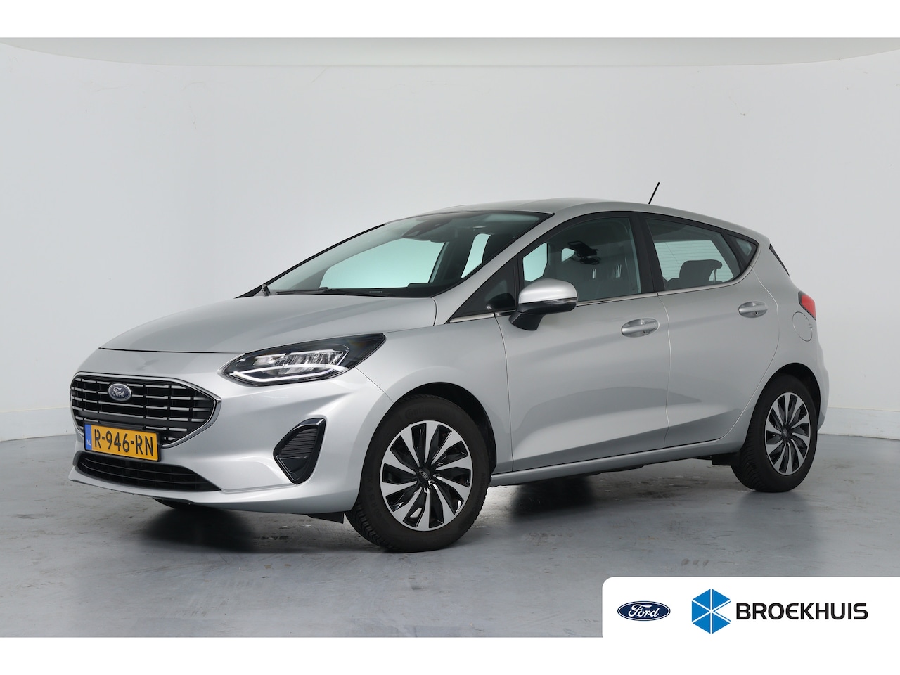 Ford Fiesta - 1.0 EcoBoost Titanium | LED | Navi By App | Parkeersensoren | Airco | DAB | Cruise Control - AutoWereld.nl