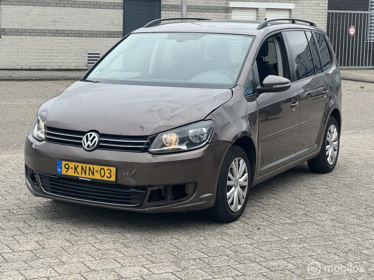 Volkswagen Touran - 1.2 Highline 7p. * EXPORT PRIJS - AutoWereld.nl